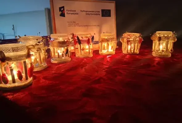Kreatywne warsztaty florystyczne w gminie Ułęż – mieszkańcy tworzą niezwykłe dekoracje