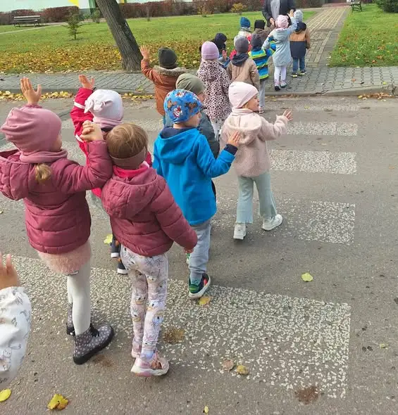 Przedszkolaki z grupy Misie uczyły się, kogo prosić o pomoc